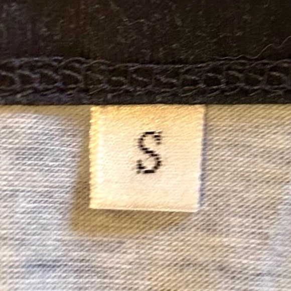 Women’s Loose Fitting Black and Green Tee, Size Small - Picture 6 of 7